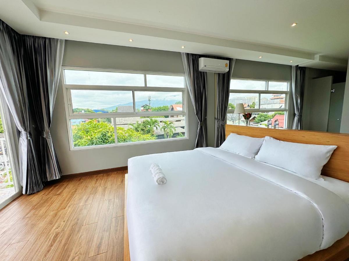 The White House Rachamankha เดอะ ไวท์เฮ้าส์ ราชมรรคา Hostel Chiang Mai Exterior photo